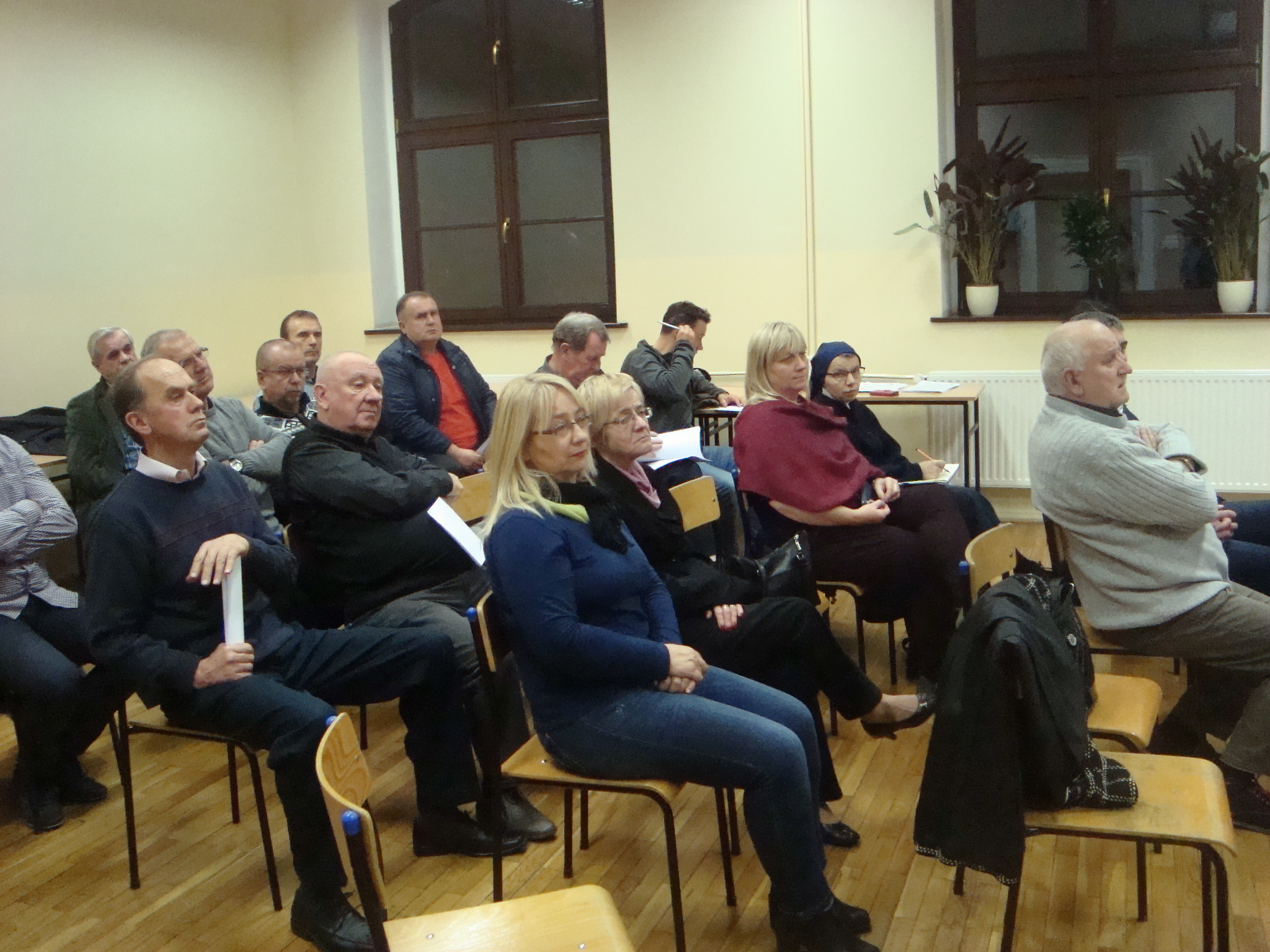 zdjecie-spotkanie-realizacja-projektow